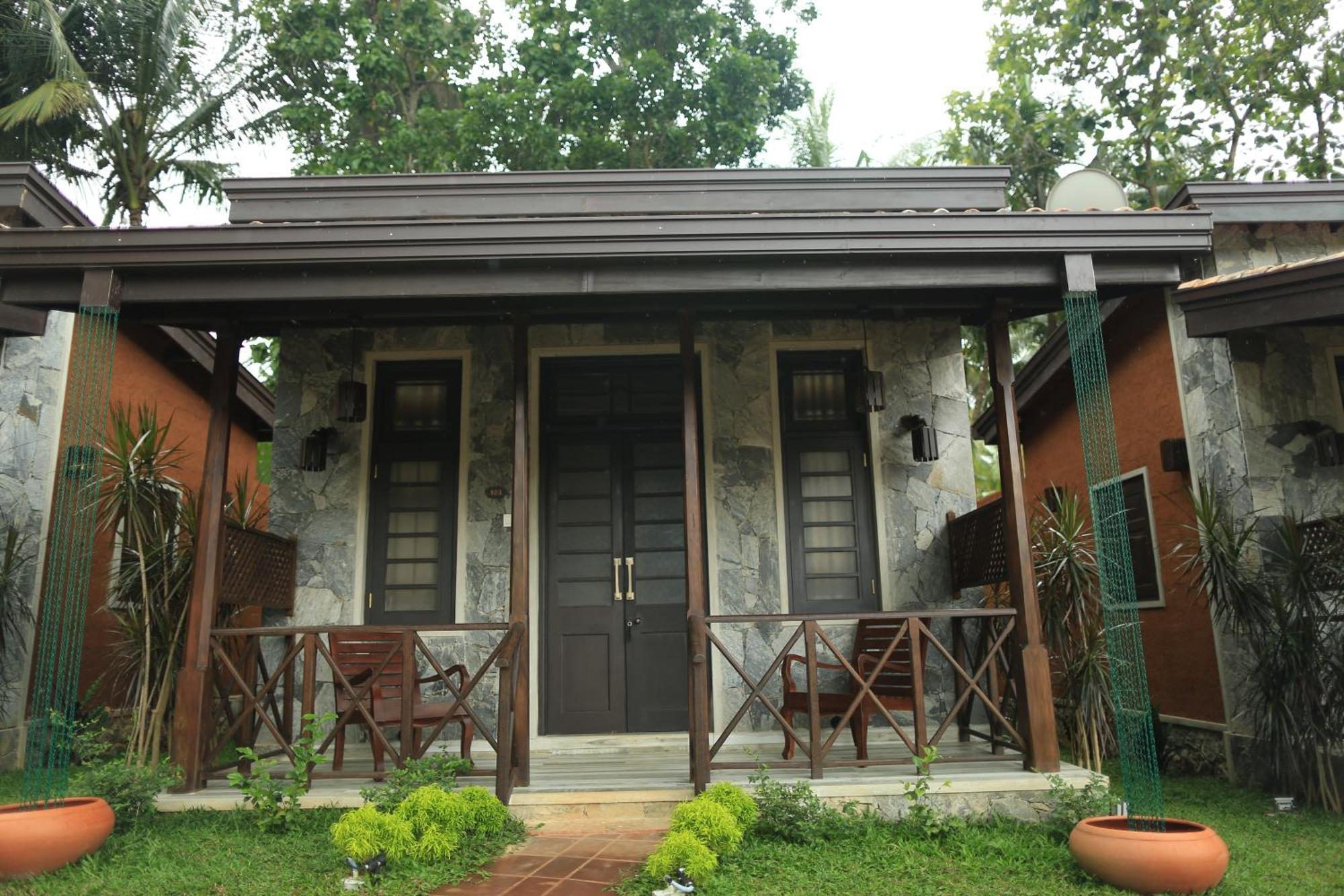Villa Pinnawala Bagian luar foto
