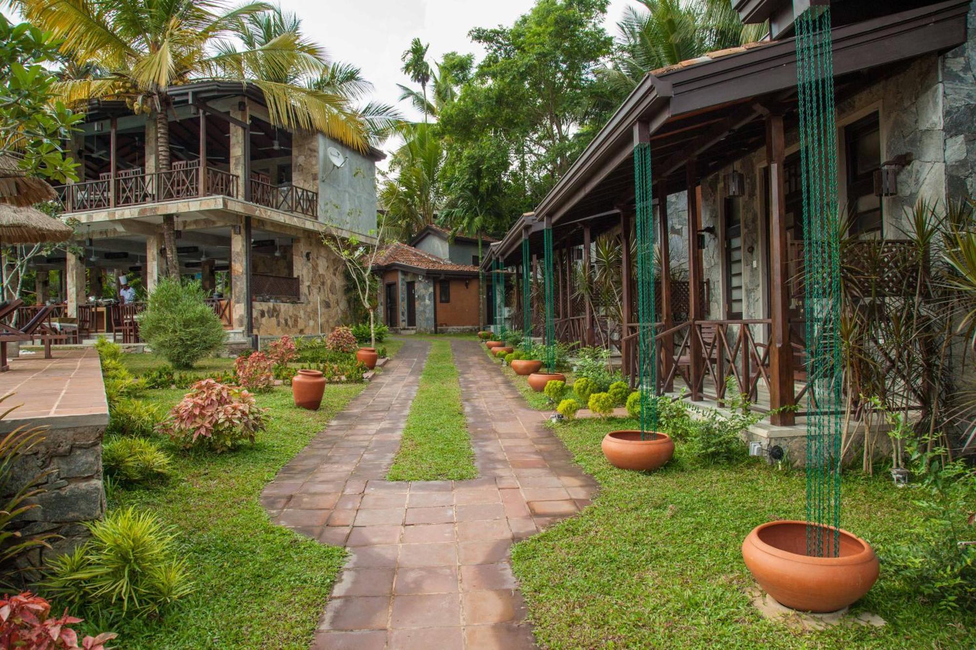 Villa Pinnawala Bagian luar foto