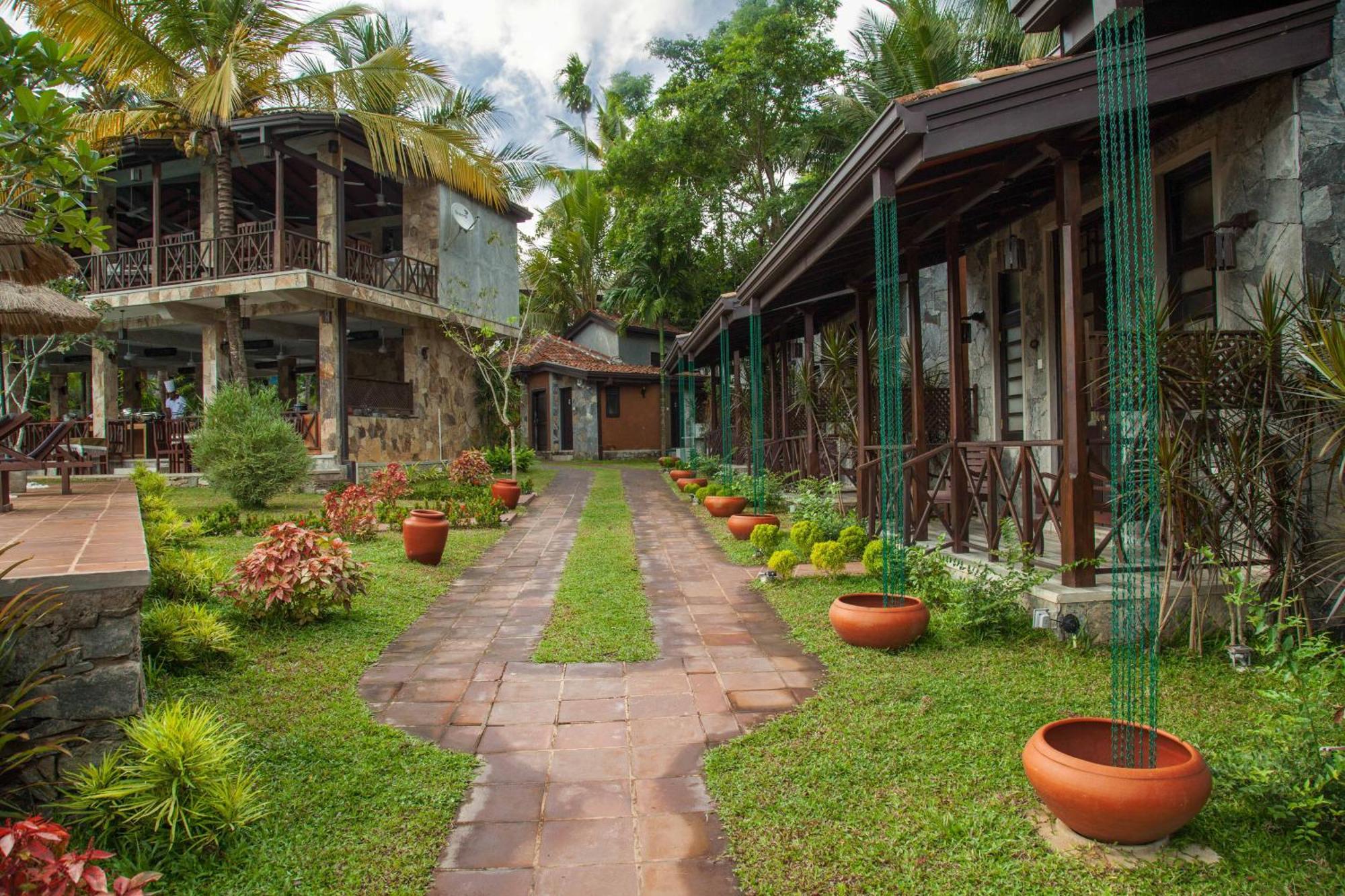Villa Pinnawala Bagian luar foto